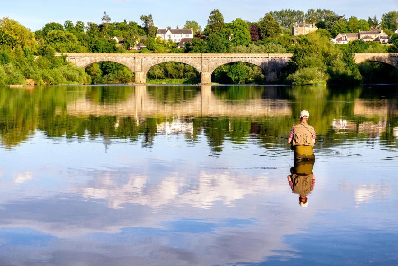 Red Lion, Coorie Inn Earlston エクステリア 写真