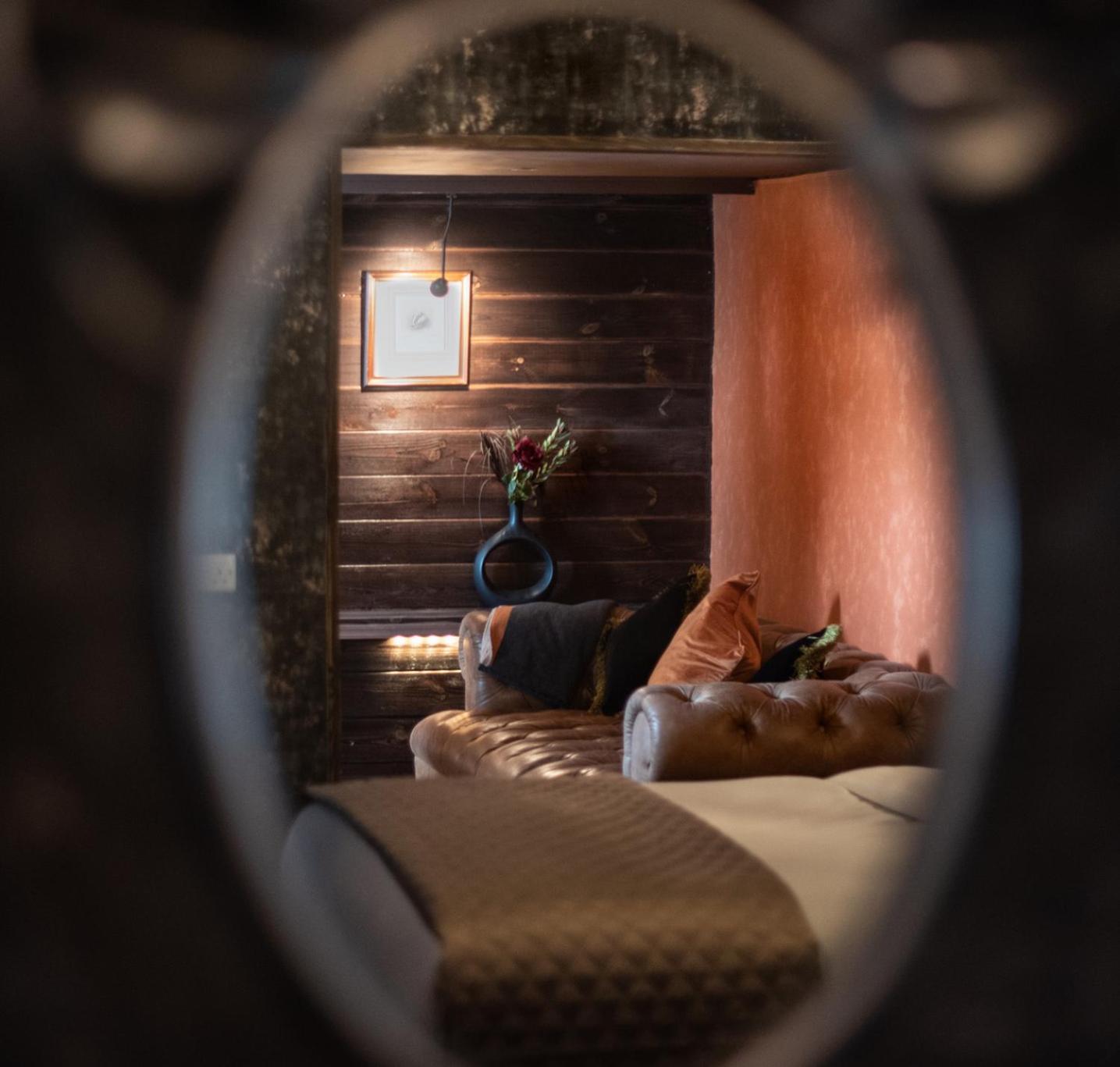 Red Lion, Coorie Inn Earlston エクステリア 写真